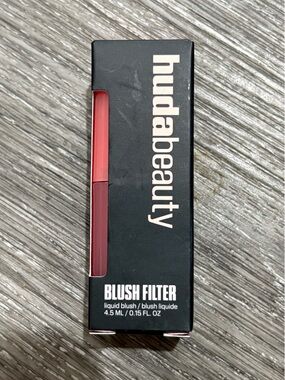 huda beauty Blush Filter Liquid